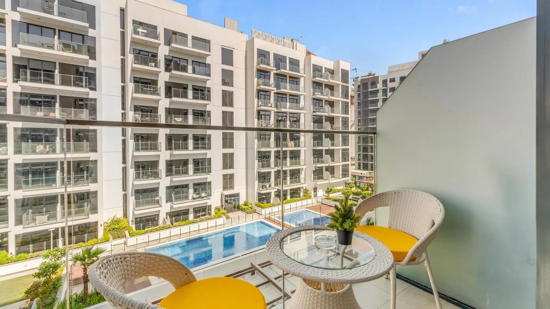 Stunning Studio With A View Dubai Apartment